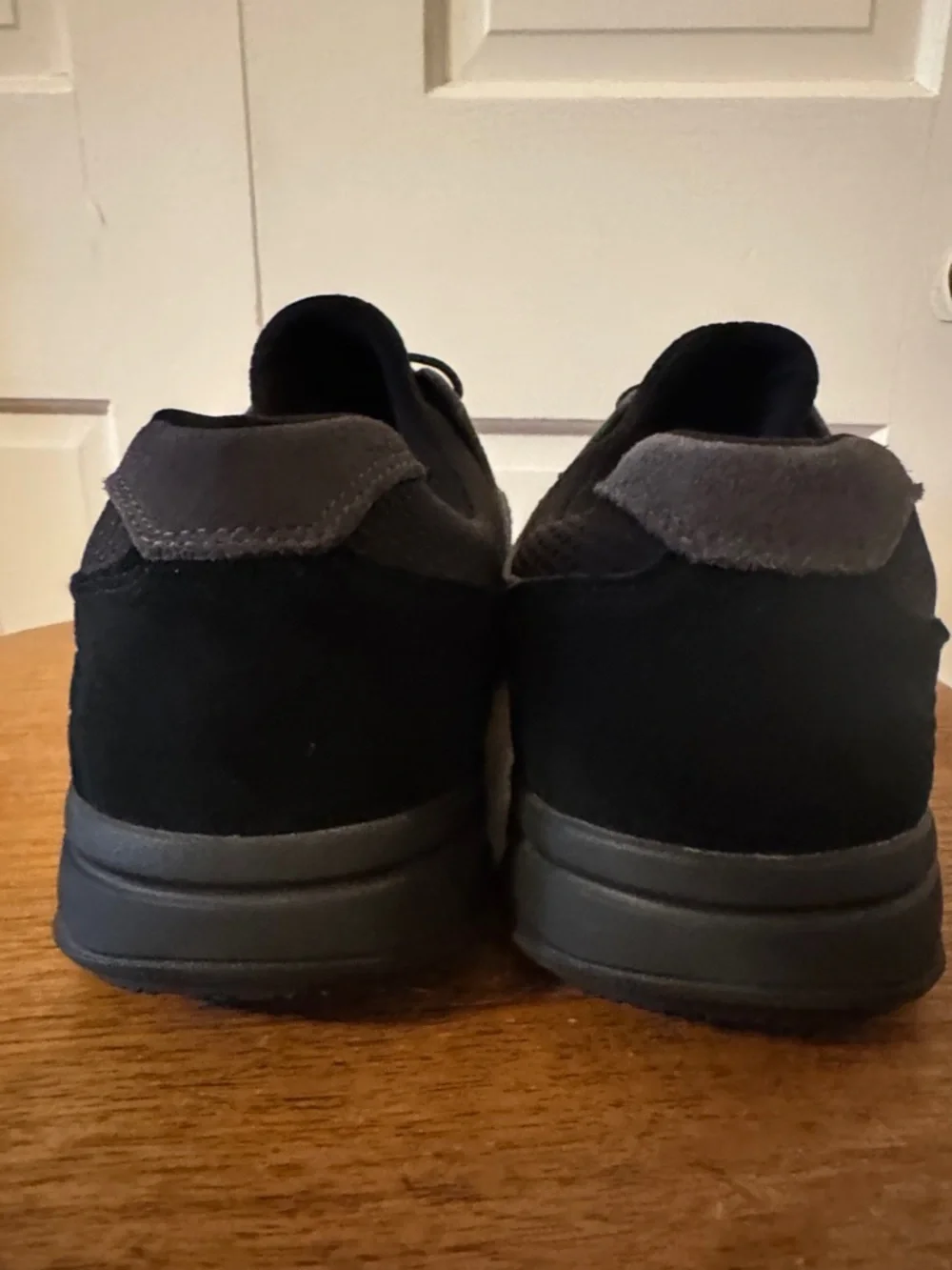 Men's Skechers Brand New W/O Tag Casual Slip-On Style Loafers in Charcoal Gray